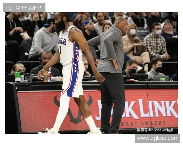 骑士与76人激战正酣球星对决引发球迷热烈期待